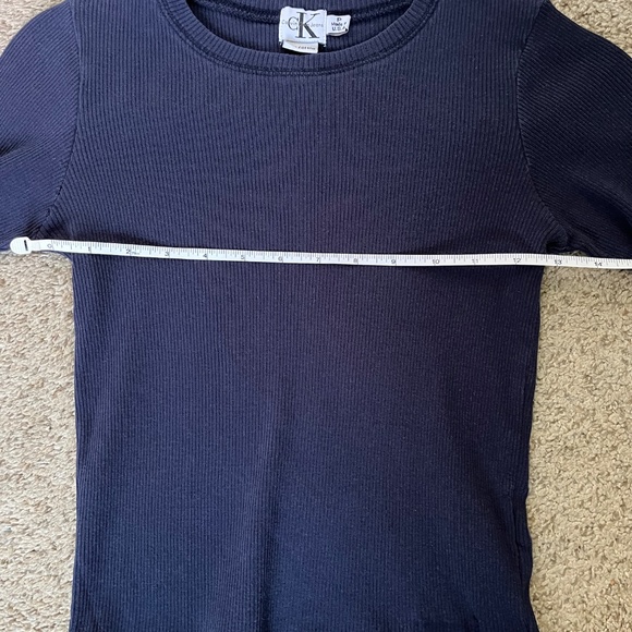 Calvin Klein Long-Sleeved Navy Blue Tee - Picture 5 of 5